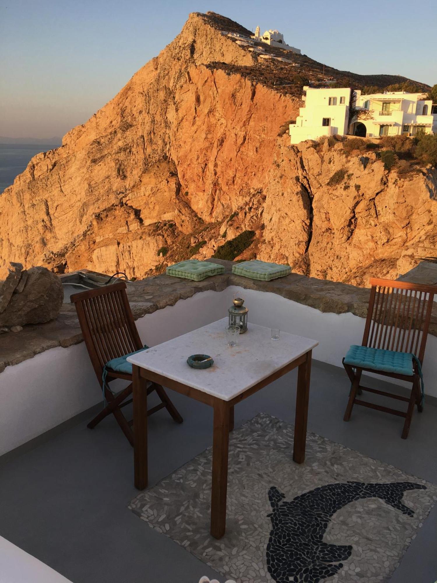 Vila Folegandros-Cliffhouse Exteriér fotografie